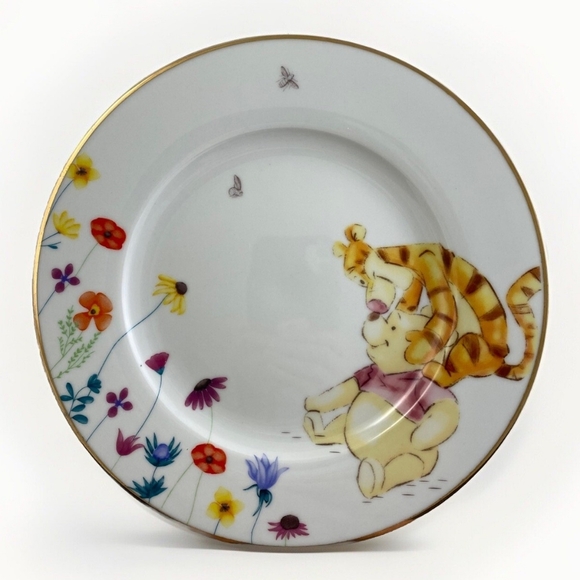 Disney Other - Disney Winnie the Pooh Floral Dinner Plate - White and Multicolor